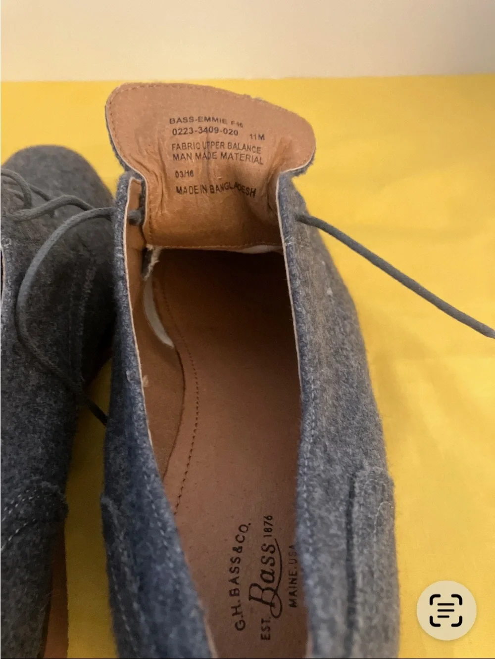 Bass Men's Charcoal Felt Chukka Boots